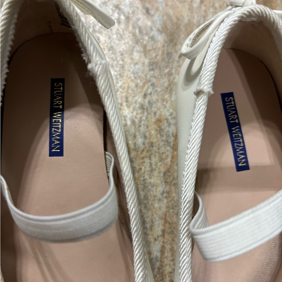 Stuart Weitzman Size 9 girls dress shoes - Picture 3 of 7
